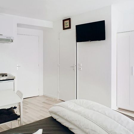 19M2 Studio With Air Conditioning In The 15Th Paris Exterior photo